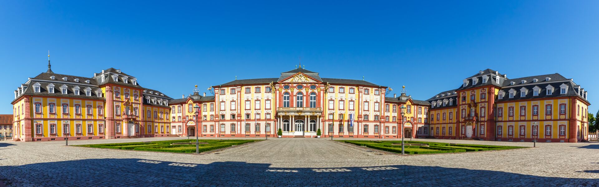 Das Schloss Bruchsal in Panoramaansicht