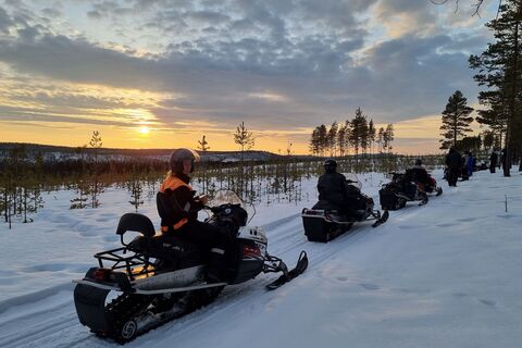 bo events Incentive Schneemobil Tour in Schwedisch Lappland.